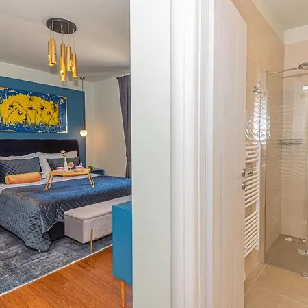 Romansa Miljevci With Private Tennis Court, Heated Pool, Jacuzzi And Sauna * Siritovci