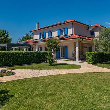 Villa Romansa Miljevci With Private Tennis Court, Heated Pool, Jacuzzi And Sauna Villa *