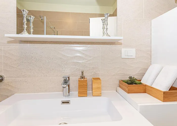 Romansa Miljevci Near Krka National Park Siritovci