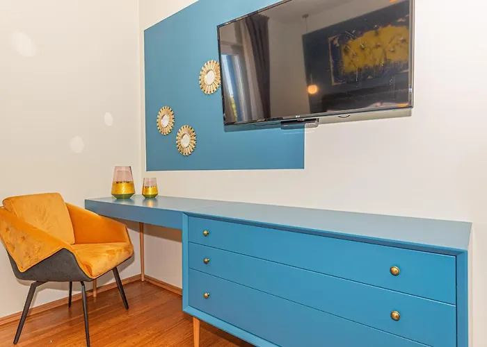 Romansa Miljevci Near Krka National Park