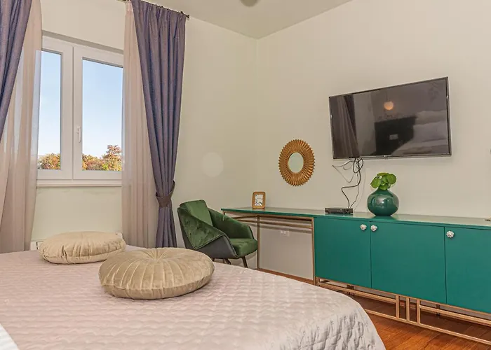 Romansa Miljevci Near Krka National Park Siritovci