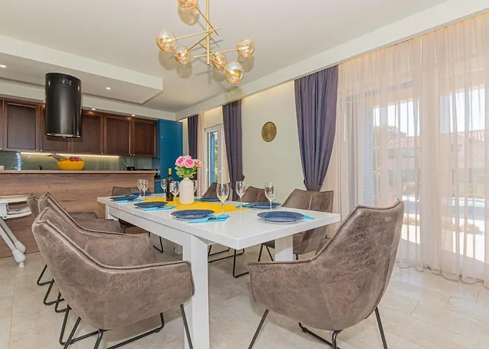 Romansa Miljevci Near Krka National Park וילה *