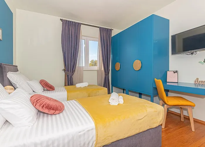 Villa Romansa Miljevci Near Krka National Park *