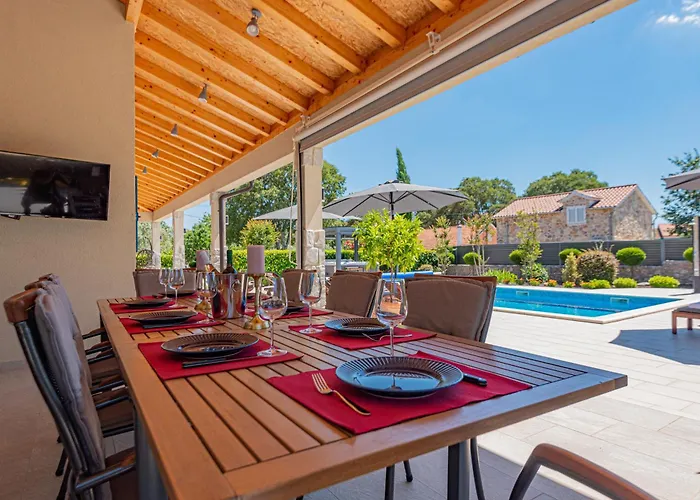 Romansa Miljevci Near Krka National Park וילה *