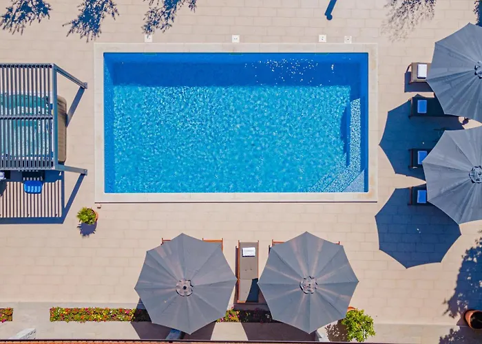 Villa Romansa Miljevci Near Krka National Park *