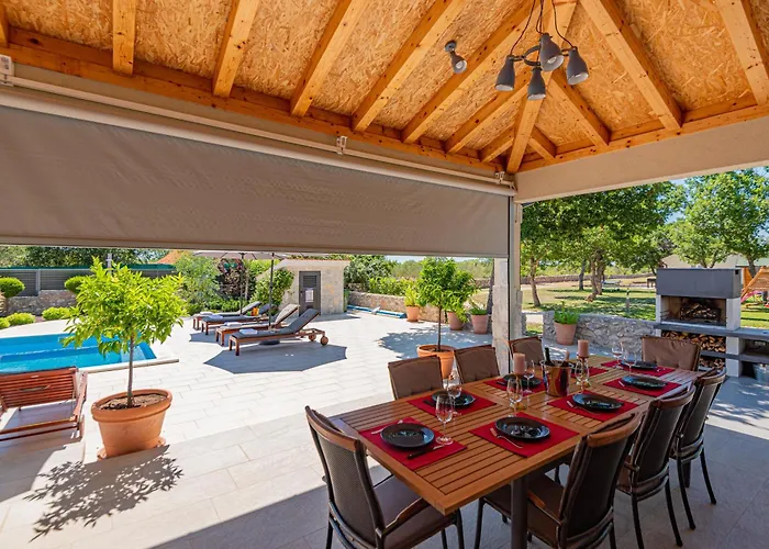 Villa Romansa Miljevci Near Krka National Park