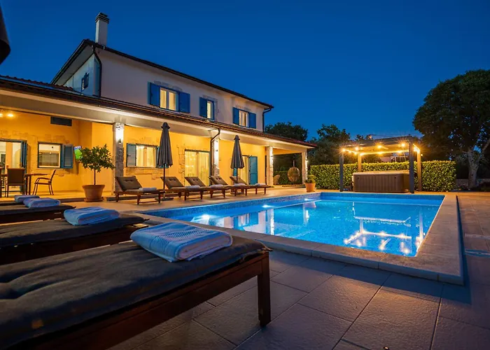 Villa Romansa Miljevci Near Krka National Park