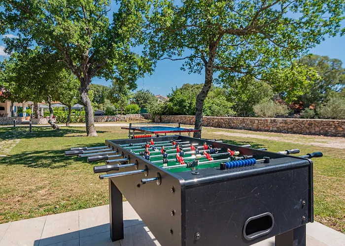 Villa Romansa Miljevci Near Krka National Park *