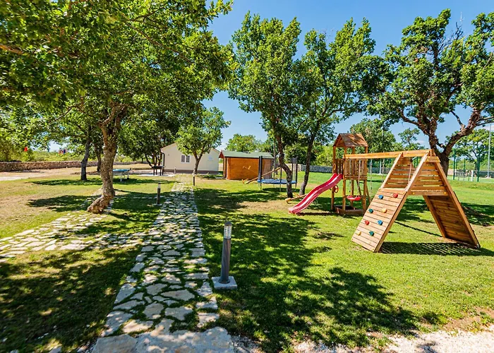 Romansa Miljevci Near Krka National Park וילה